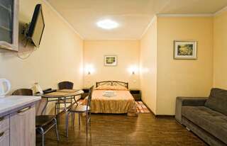Гостиница Анна Ялта Улучшенный двухместный номер с 1 кроватью-3
